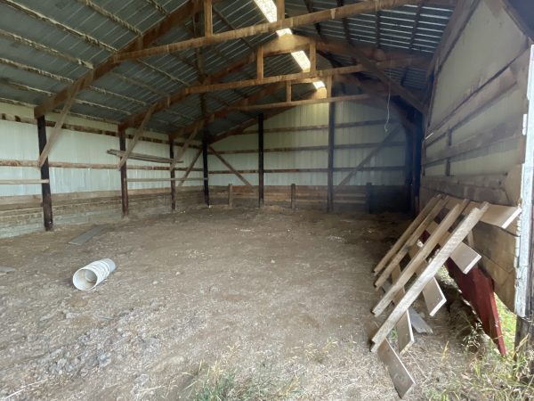 SE bldg MaroonBlue 2