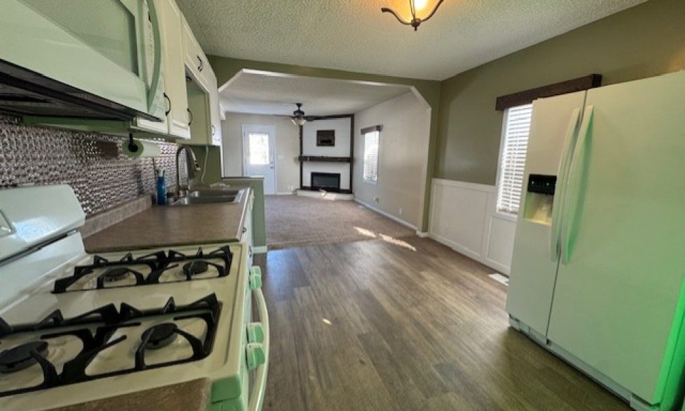 b6872527 dfaa 44a4 a2b4 beafc1a10164